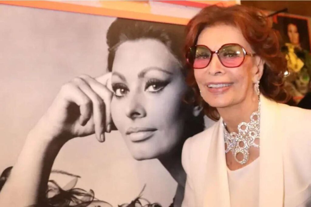 La forma di Sophia Loren a 90 anni è dovuta a quello che mangia c è