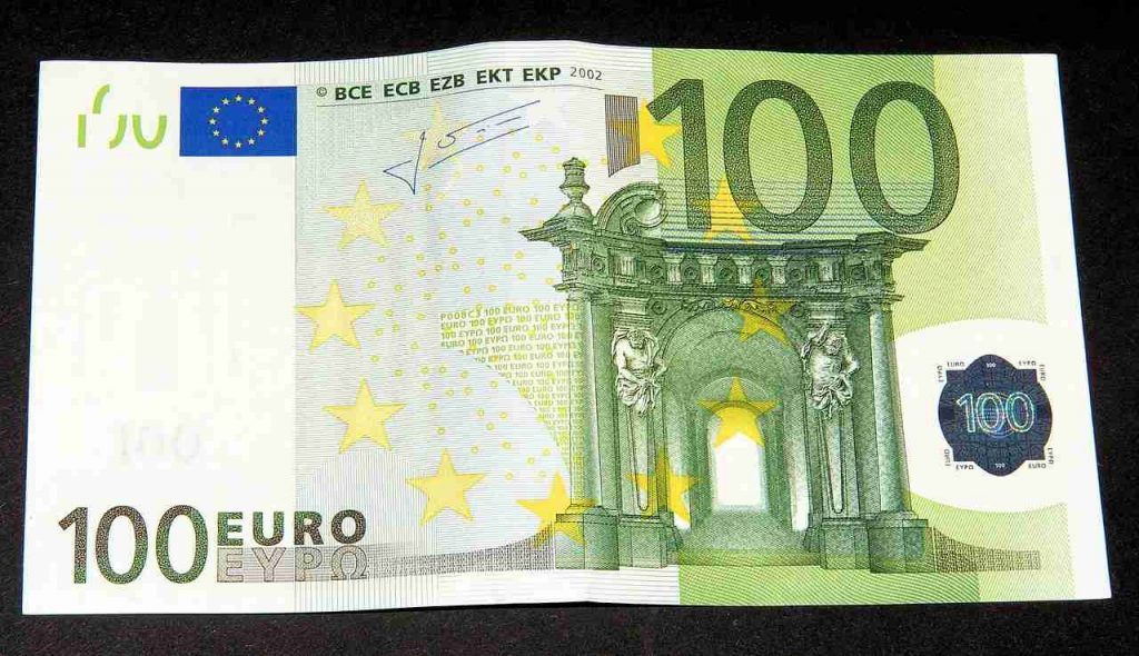 banconote-da-100-euro-come-riconoscere-quelle-false