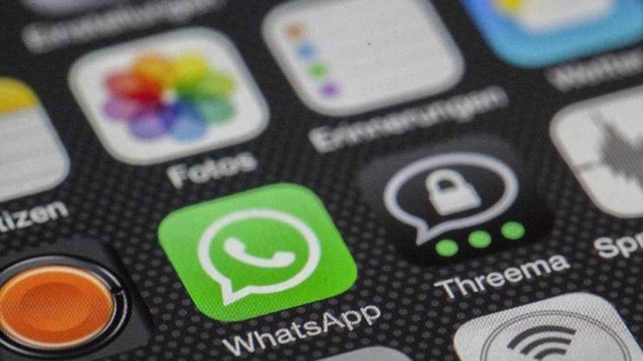 Come vedere gli stati di WhatsApp senza farsi vedere, è facilissimo