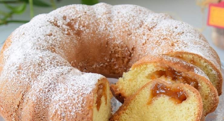 Ciambella light con marmellata di limone e ricotta