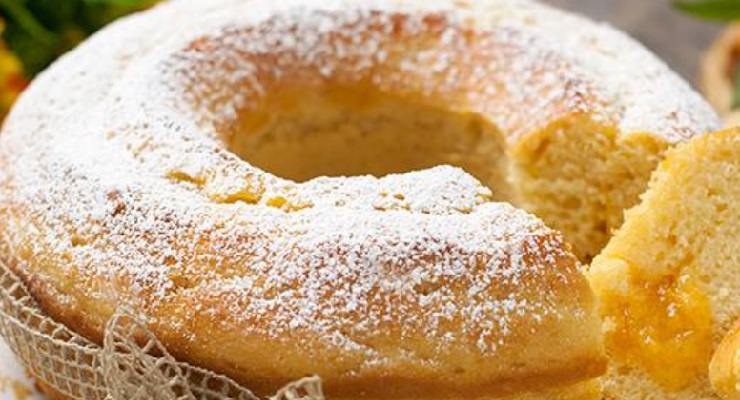 Ciambella con ricotta e marmellata di limone