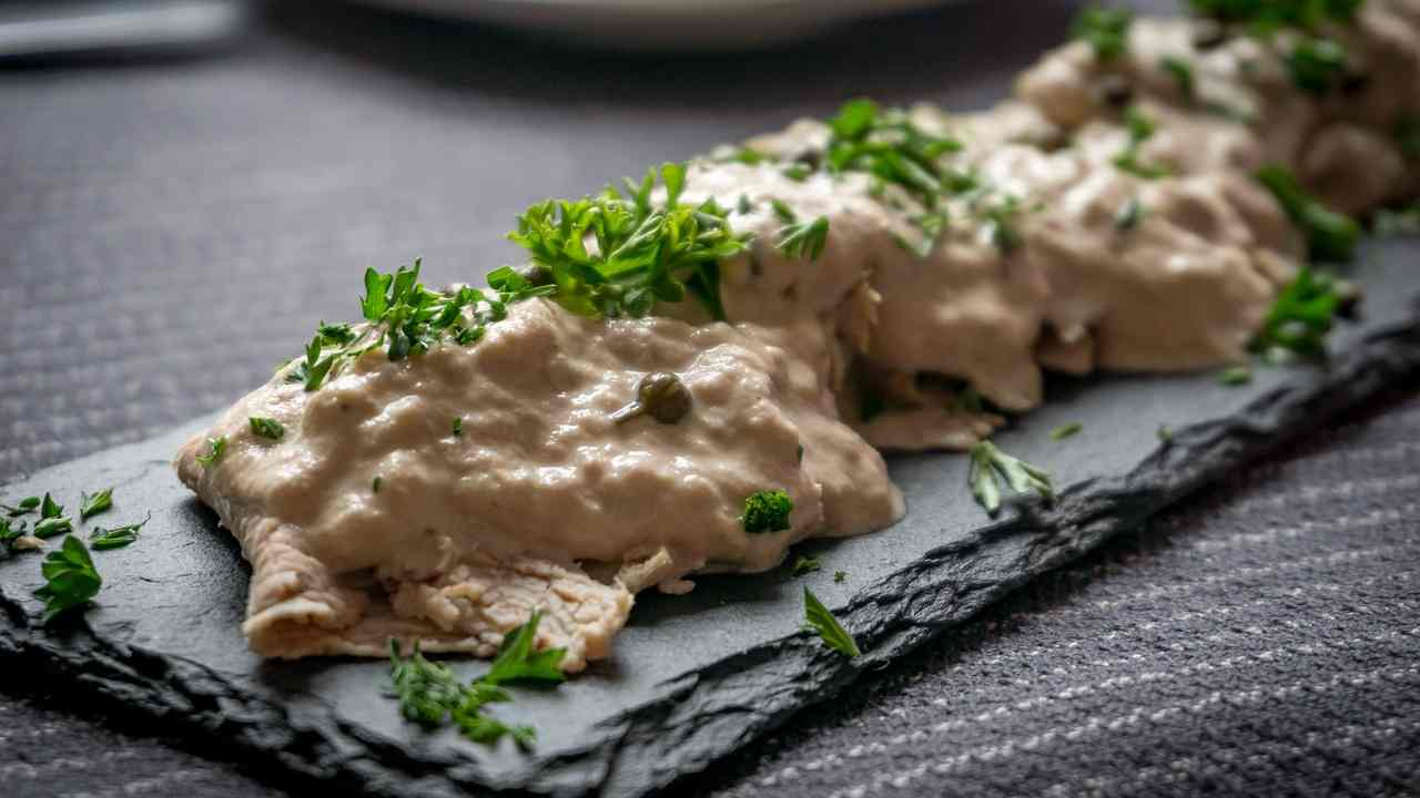 richiamo alimentare vitello tonnato