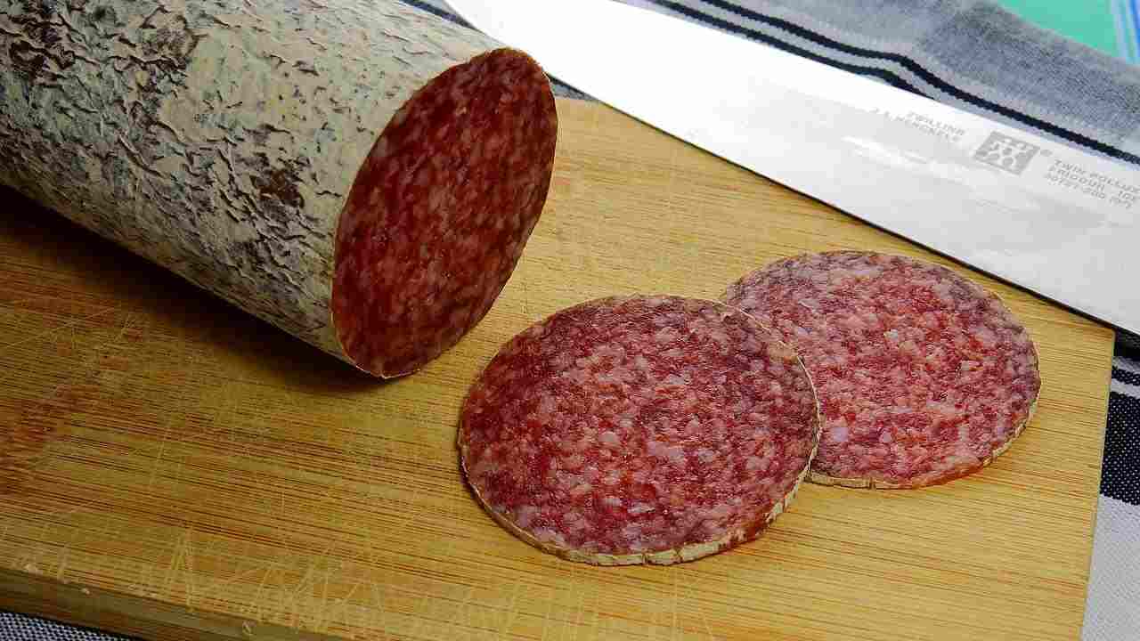 richiamo alimentare salame