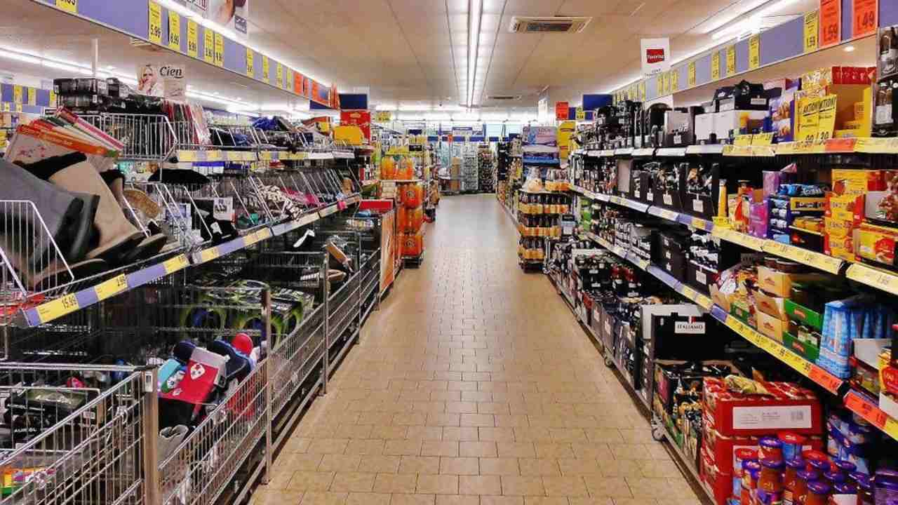 spesa al supermercato orologi finestre assenza