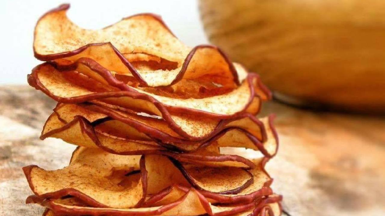 Chips di mele light con friggitrice ad aria