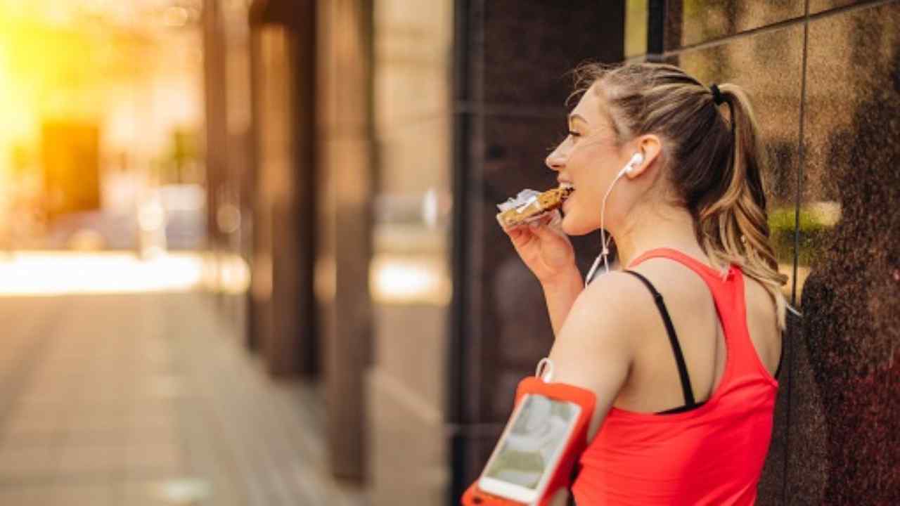 snack allenamento cosa mangiare prima dopo