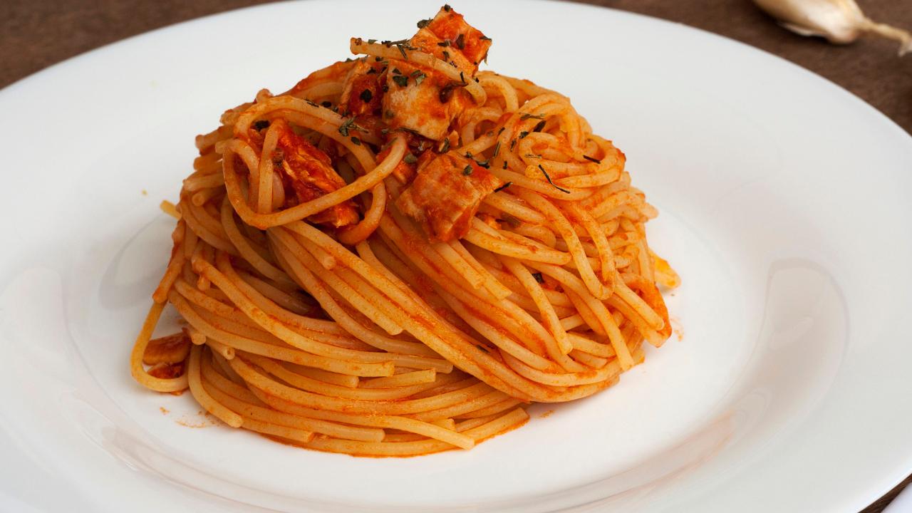 ricetta spaghetti tonno facile