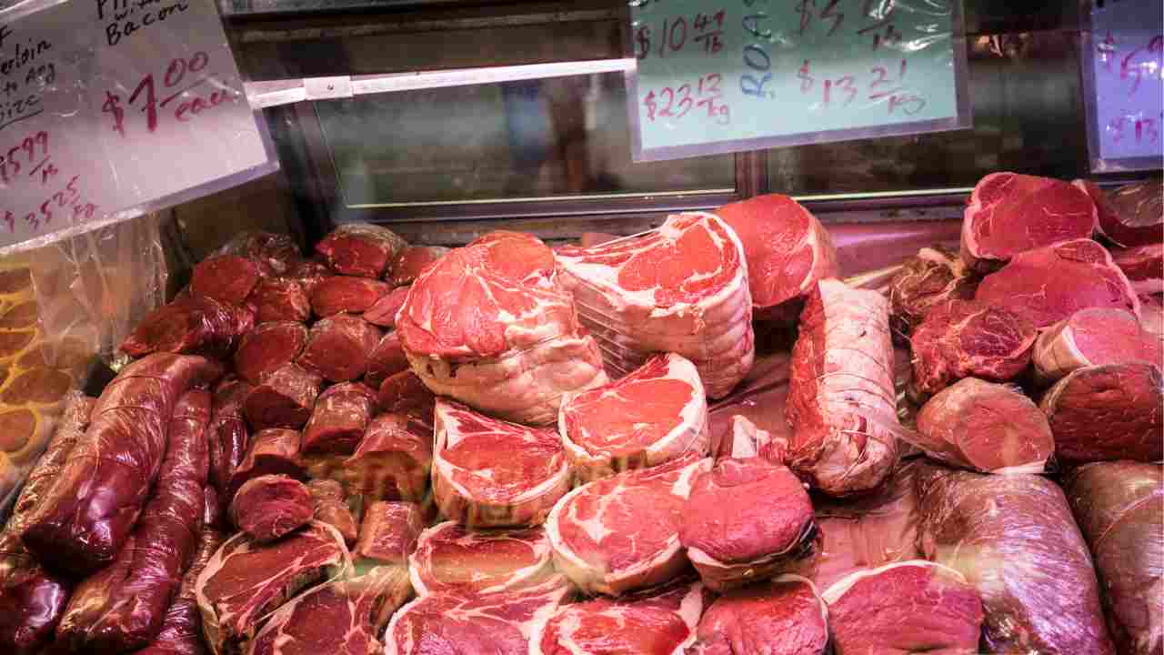 Quanta carne mangiare a settimana anche per l'impatto ambientale