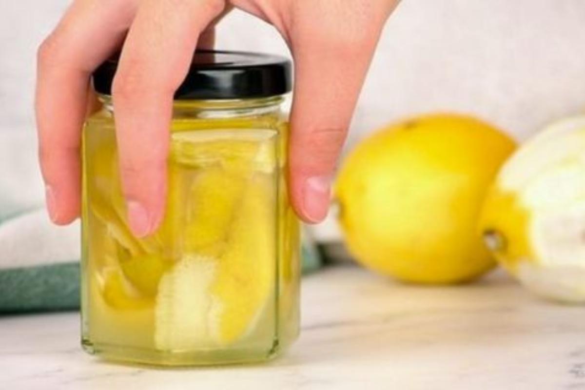 infuso di limone per pulire