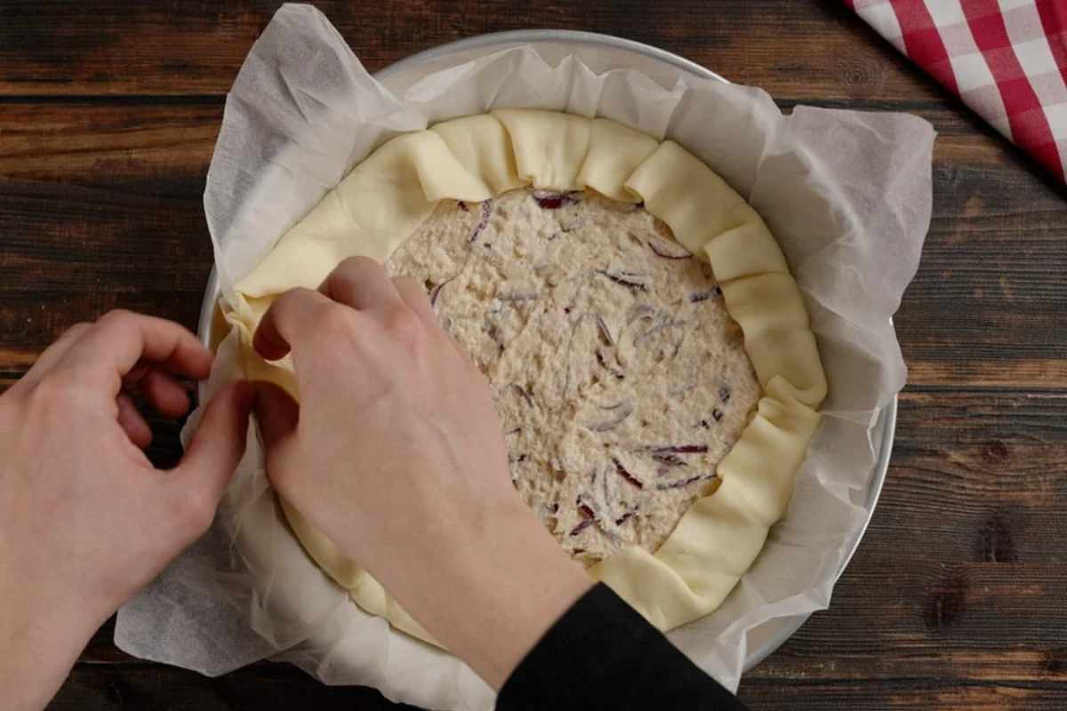 Torta salata con tonno