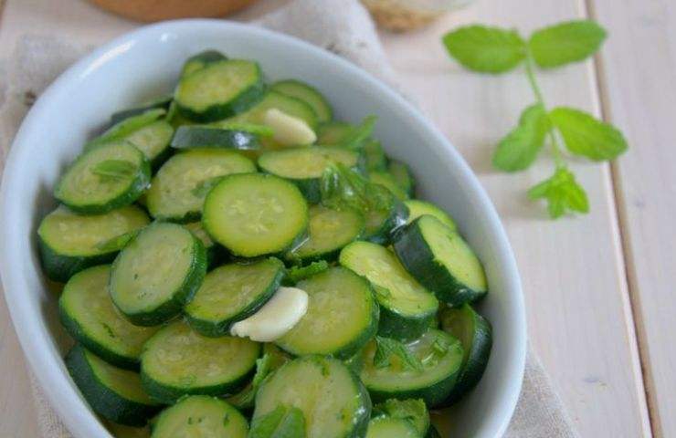Zucchine insalata ricetta