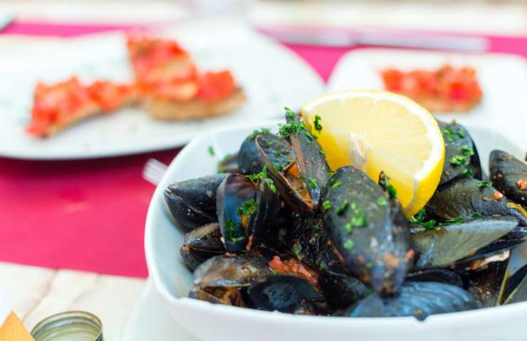 Cozze saltate con limone