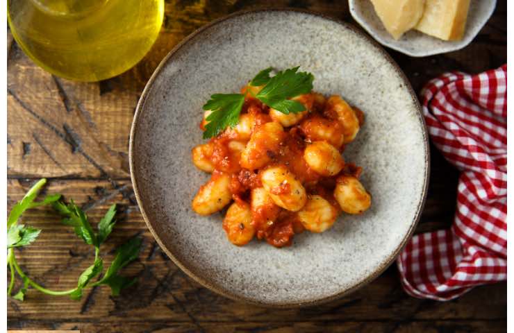 Gnocchi di melanzane al pomodoro