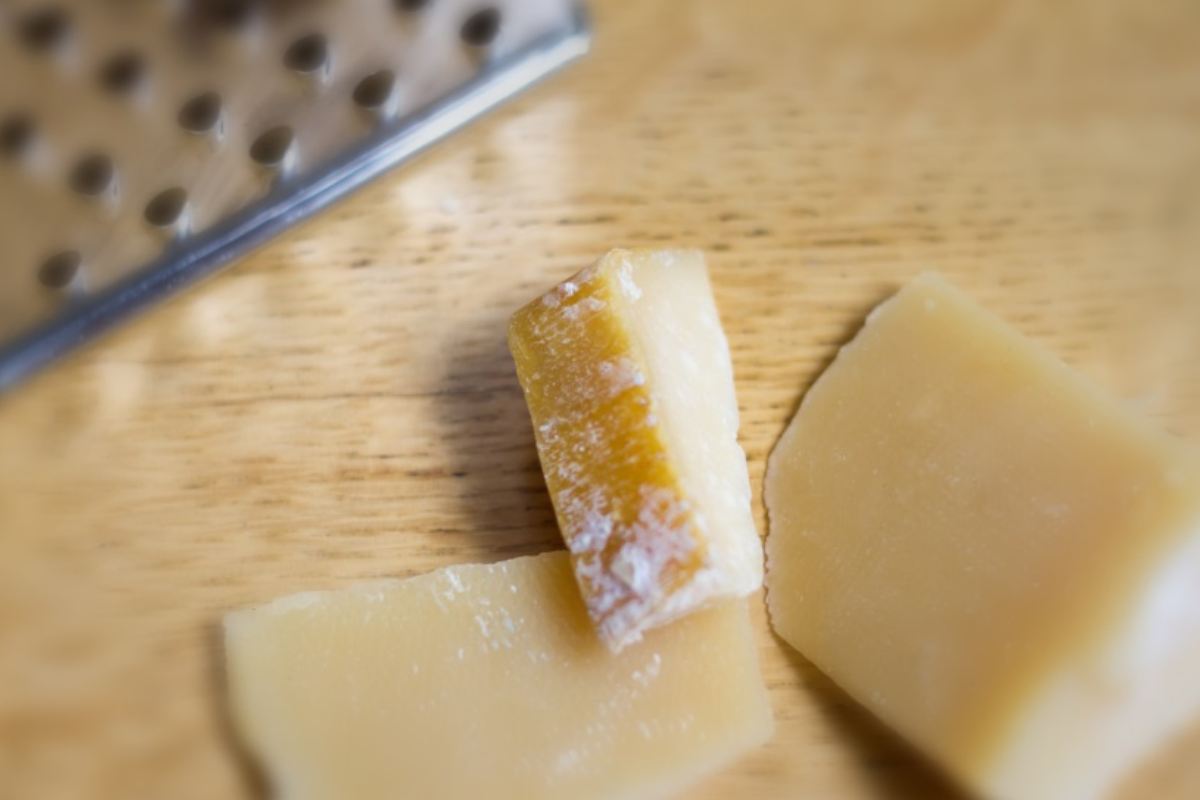 Formaggio con crosta