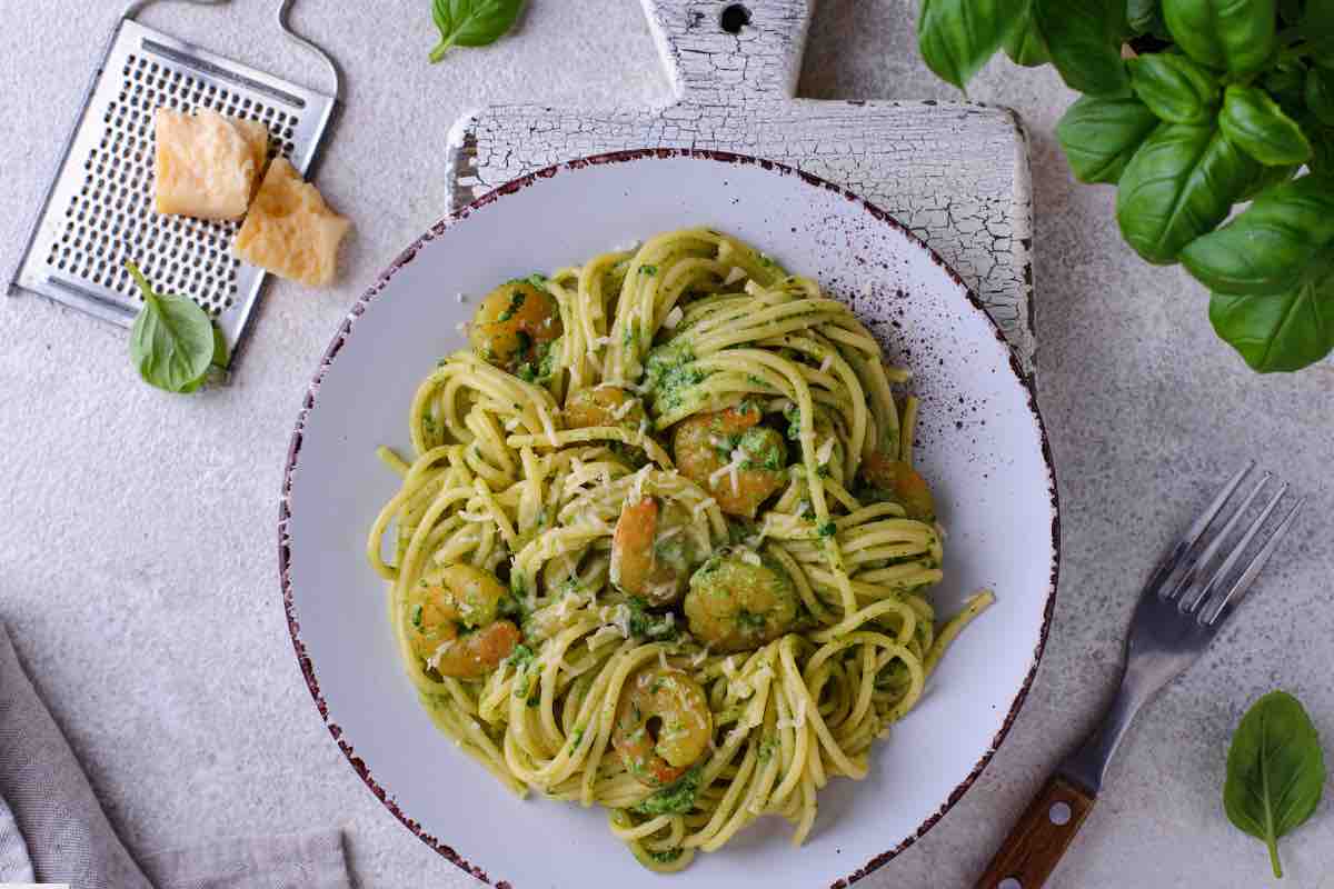 Pesto di zucchine con i gamberetti