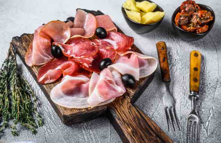 Come si producono i salumi