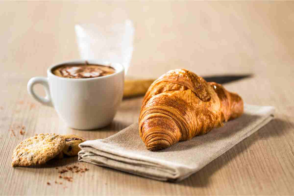 colazione a casa cosa mangiano gli italiani