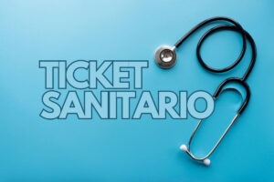 stetoscopio con scritta ticket sanitario