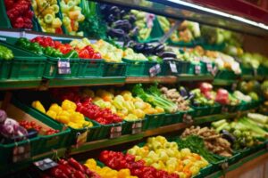 Verdure esposte al supermercato