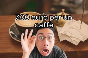 sullo sfondo scontrini e caffè, in primo piano asiatico scioccato e una scritta "300 euro per un caffè"