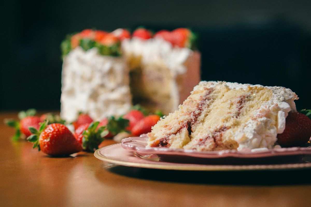 torta Mimosa alle fragole